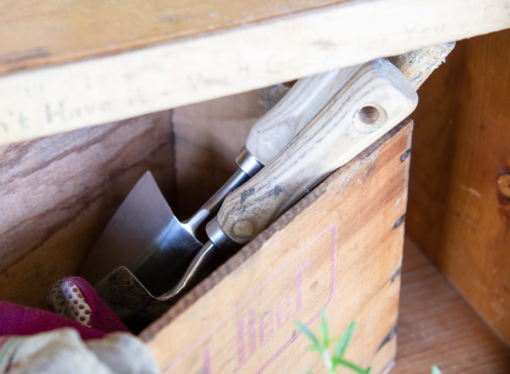 Vintage Potting Bench Styling with function in mind | Vinyet Etc #CreativeVintageDarlings
