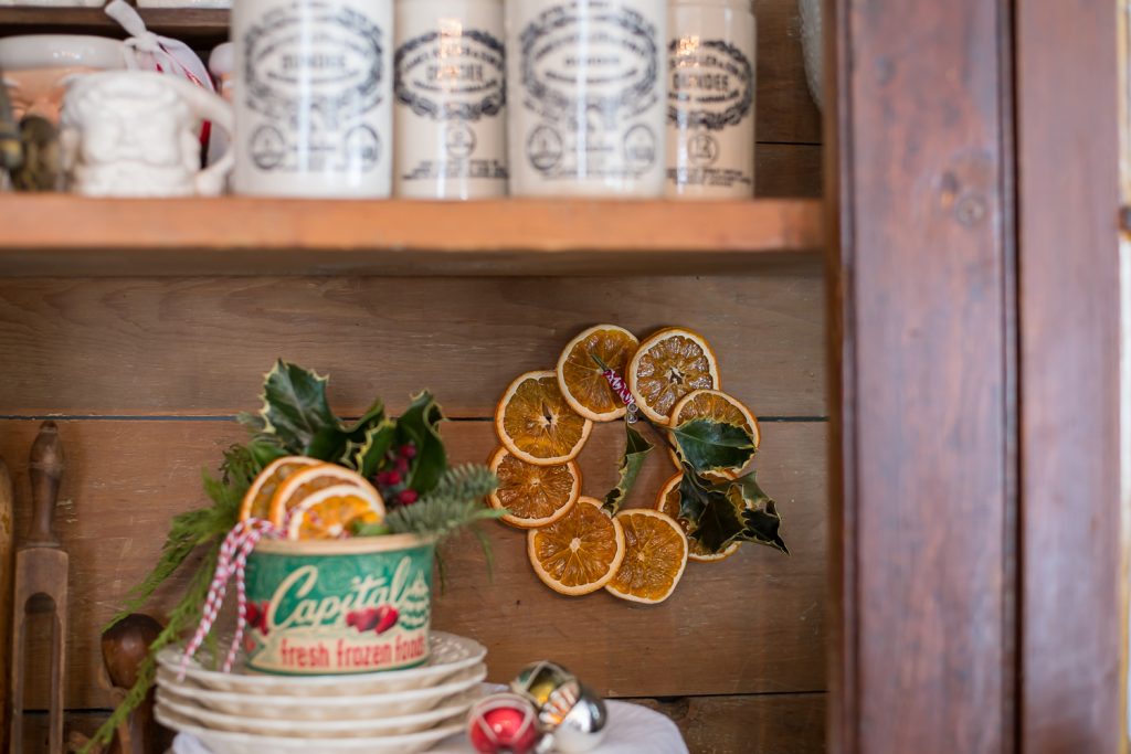 DIY dried orange slices - Cozy Christmas Decor