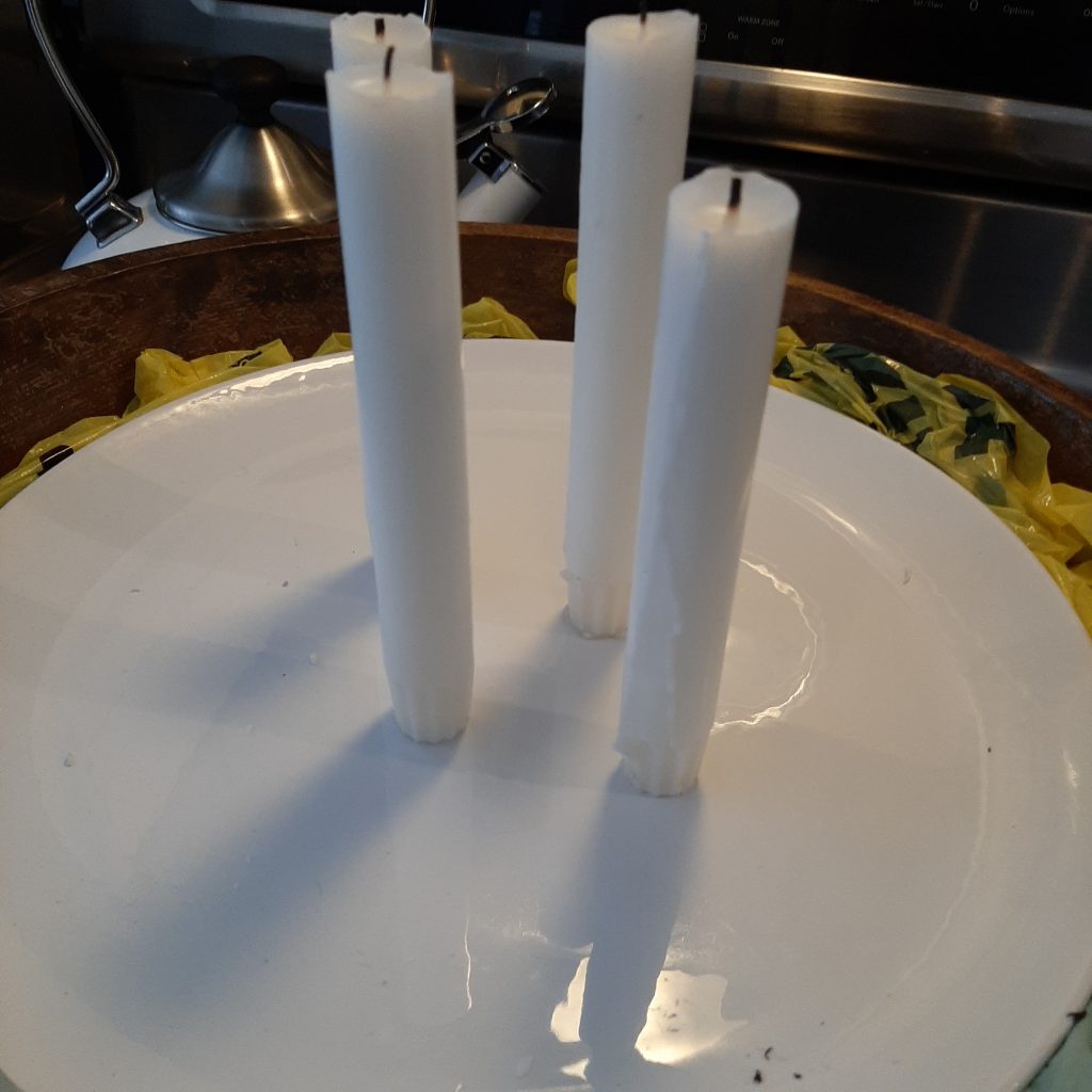 Scandinavian Inspired Candleholder with moss - Vinyet Etc