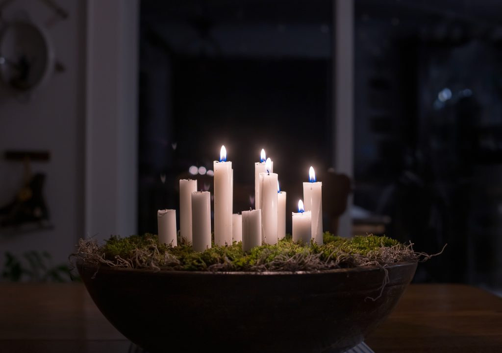 Scandinavian Inspired Candleholder with moss - Vinyet EtcScandinavian Inspired Candleholder with moss - Vinyet Etc